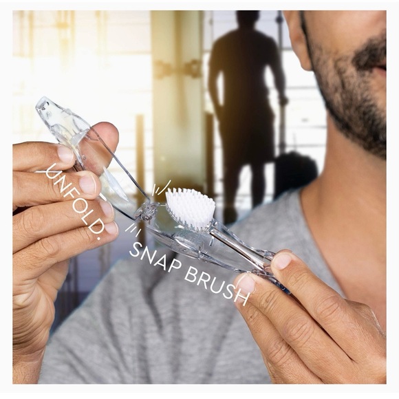 🟢 {3/$15} Radius Tour Travel Brush Toothbrush - Picture 13 of 16